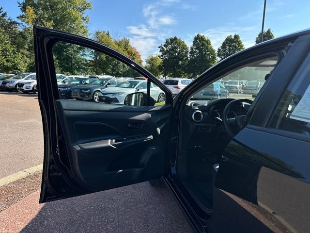 Used 2025 Nissan Versa S w/ S Plus Package FWD image 11