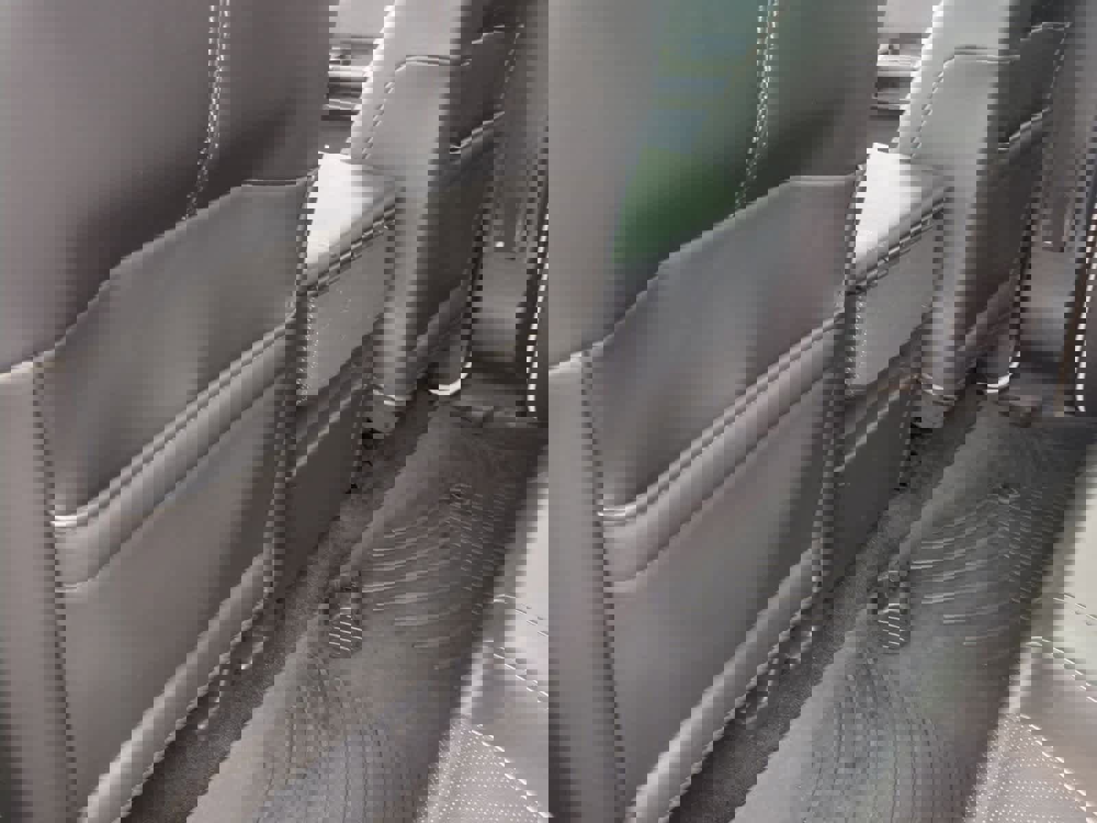 Used 2011 Ford F350 Lariat w/ Lariat Interior Pkg image 18