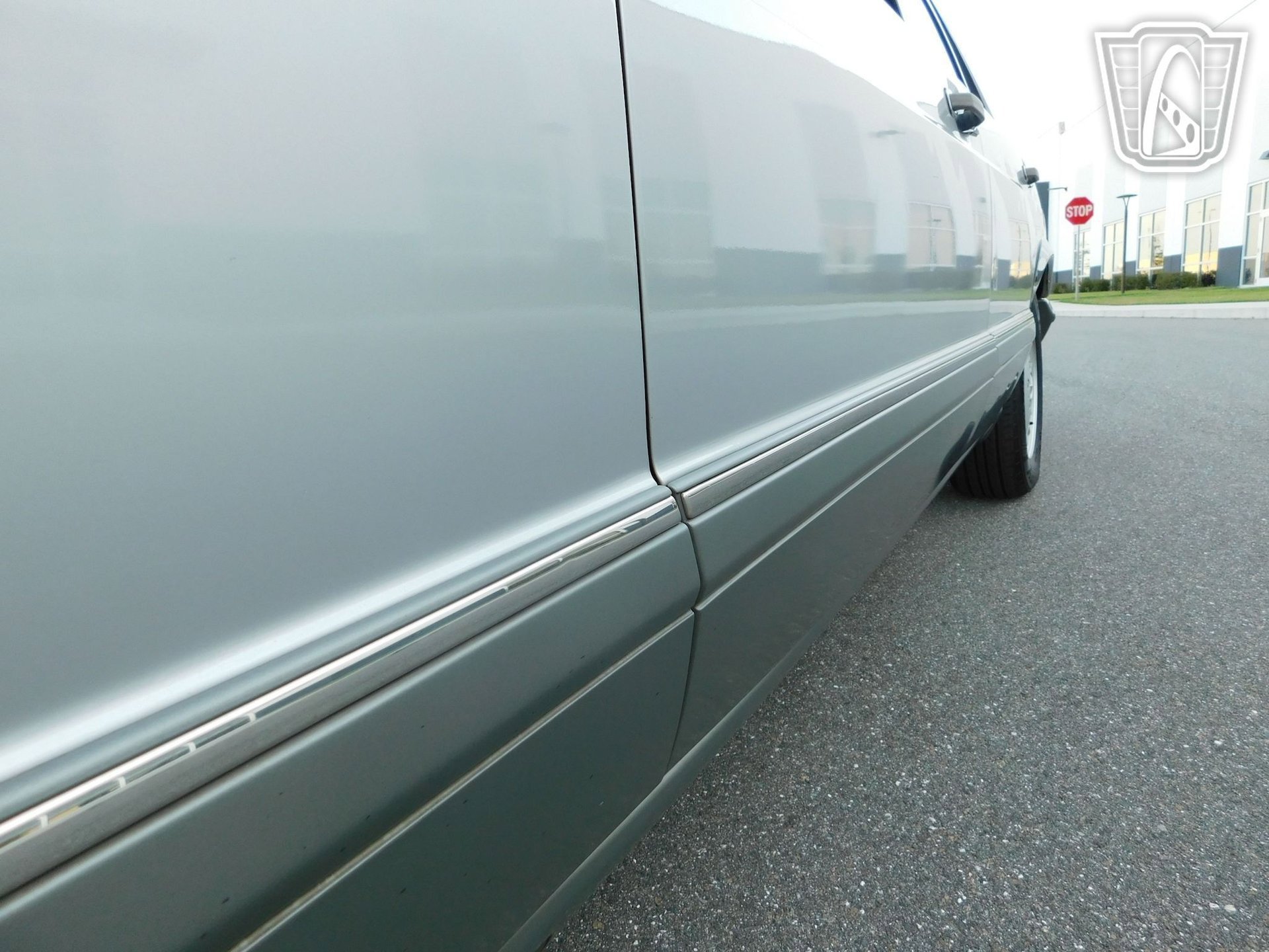 Used 1990 Mercedes-Benz 300 SE image 39