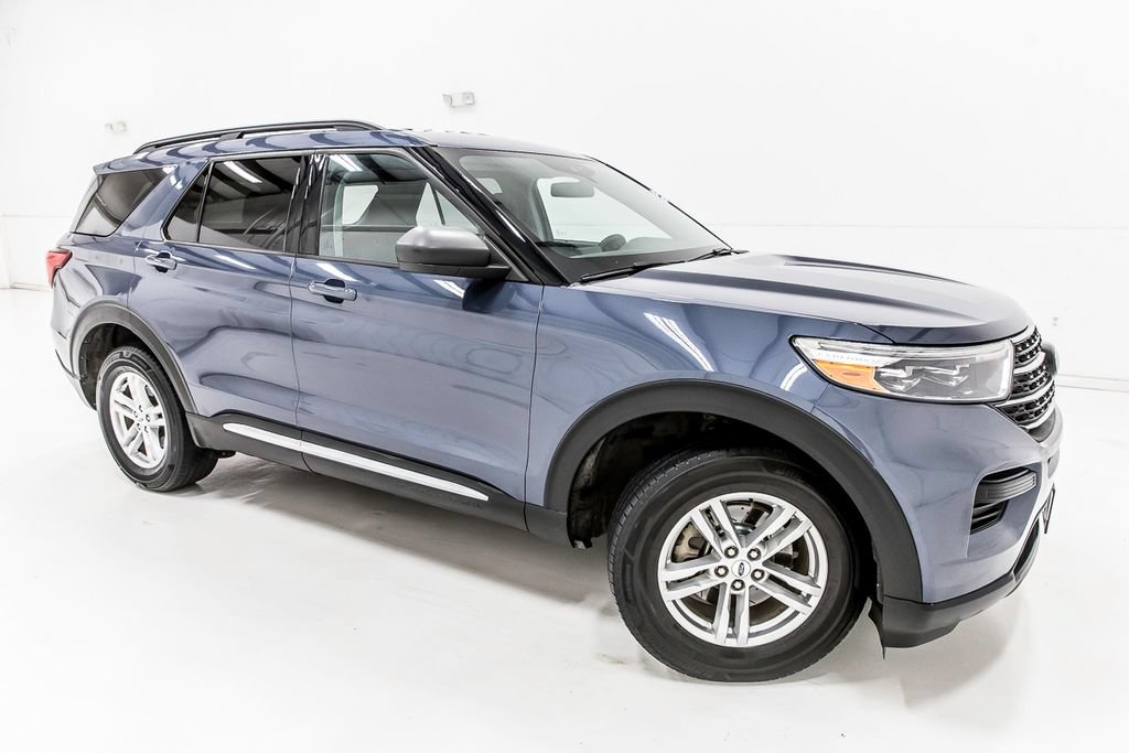 Used 2021 Ford Explorer XLT AWD/4WD image 9
