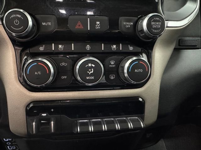 Used 2022 RAM 3500 Laramie image 31