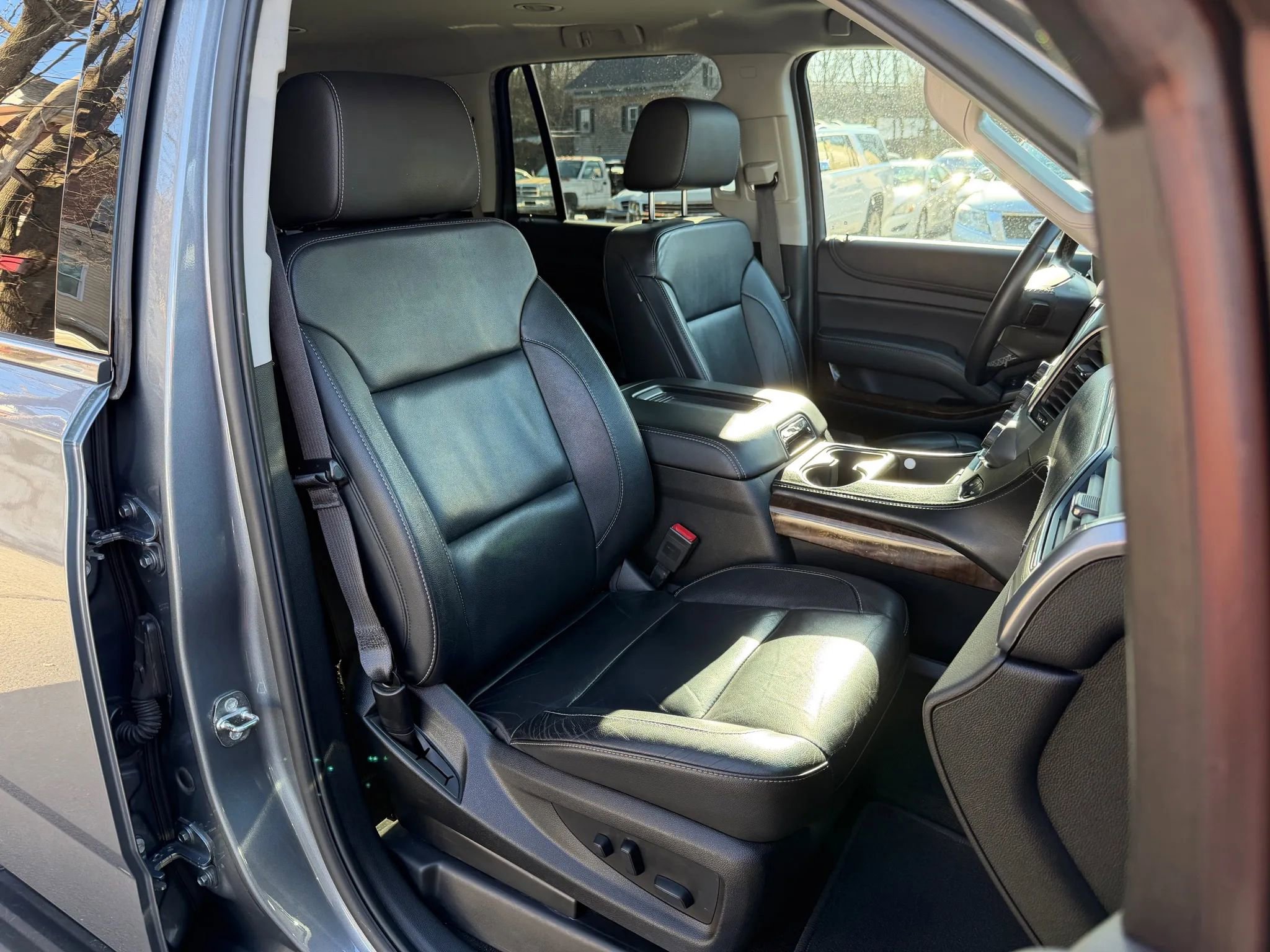 Used 2018 Chevrolet Tahoe LT image 39