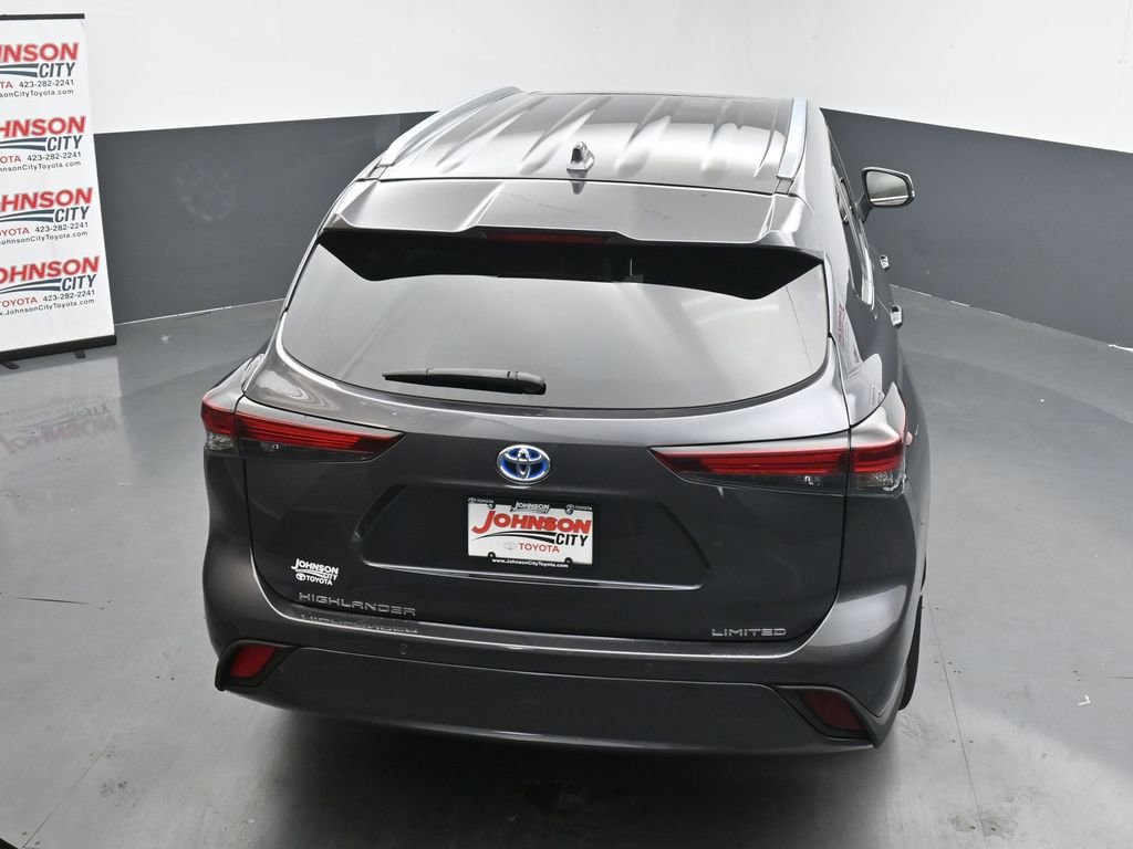 Used 2024 Toyota Highlander Limited AWD/4WD image 36