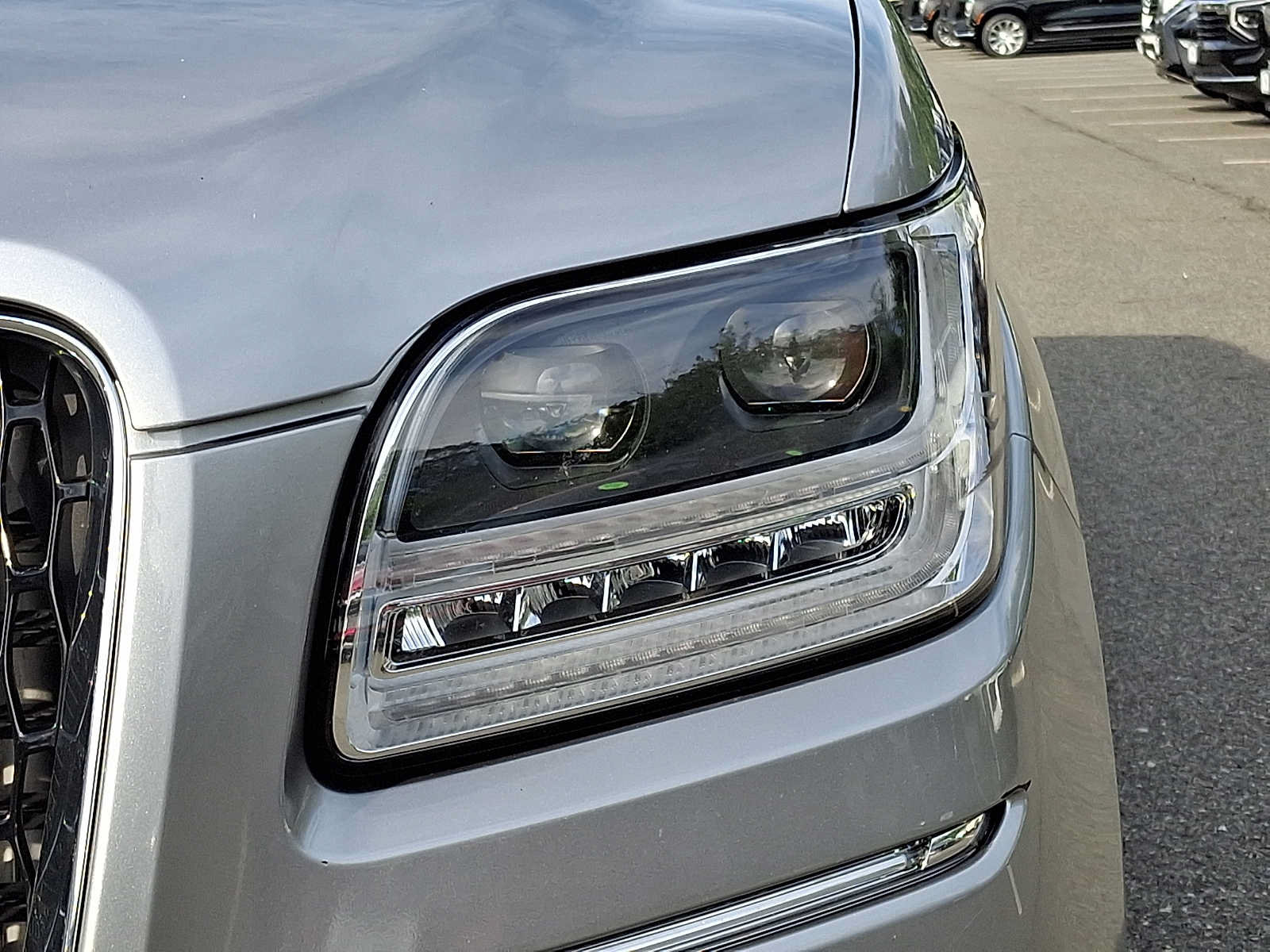 Used 2021 Lincoln Navigator L Black Label w/ Special Edition Package AWD/4WD image 9