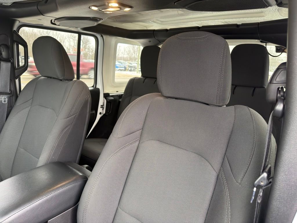 Used 2022 Jeep Wrangler Unlimited Sport image 45