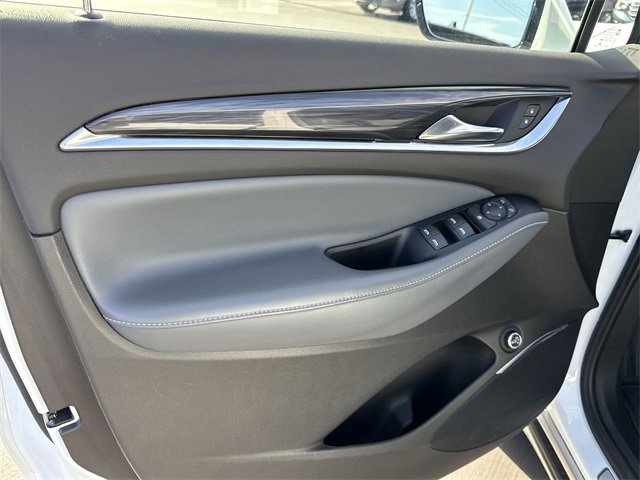 Certified 2023 Buick Enclave Essence image 21