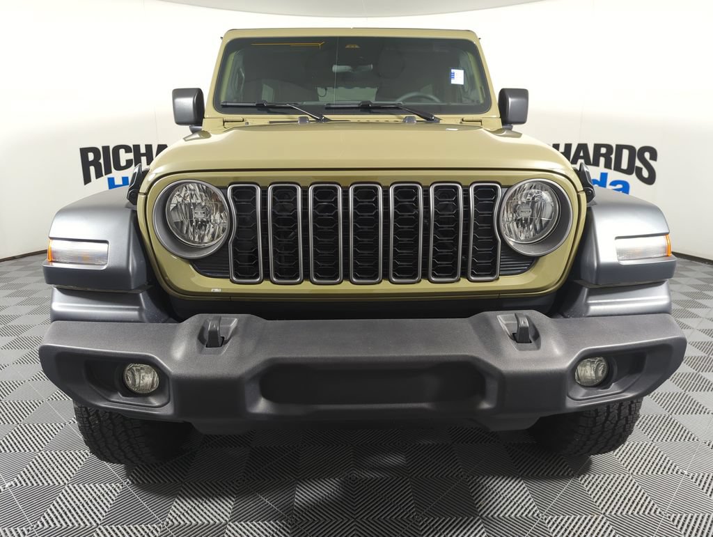 Used 2026 Jeep Wrangler Unlimited Sport AWD/4WD image 3