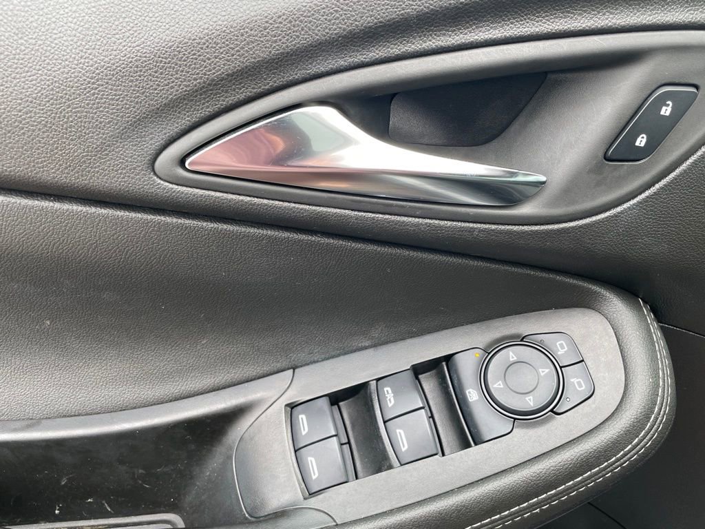 Used 2024 Buick Encore GX Preferred w/ Comfort Package image 11