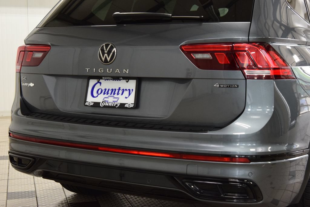 Used 2023 Volkswagen Tiguan SE R-Line AWD/4WD image 19