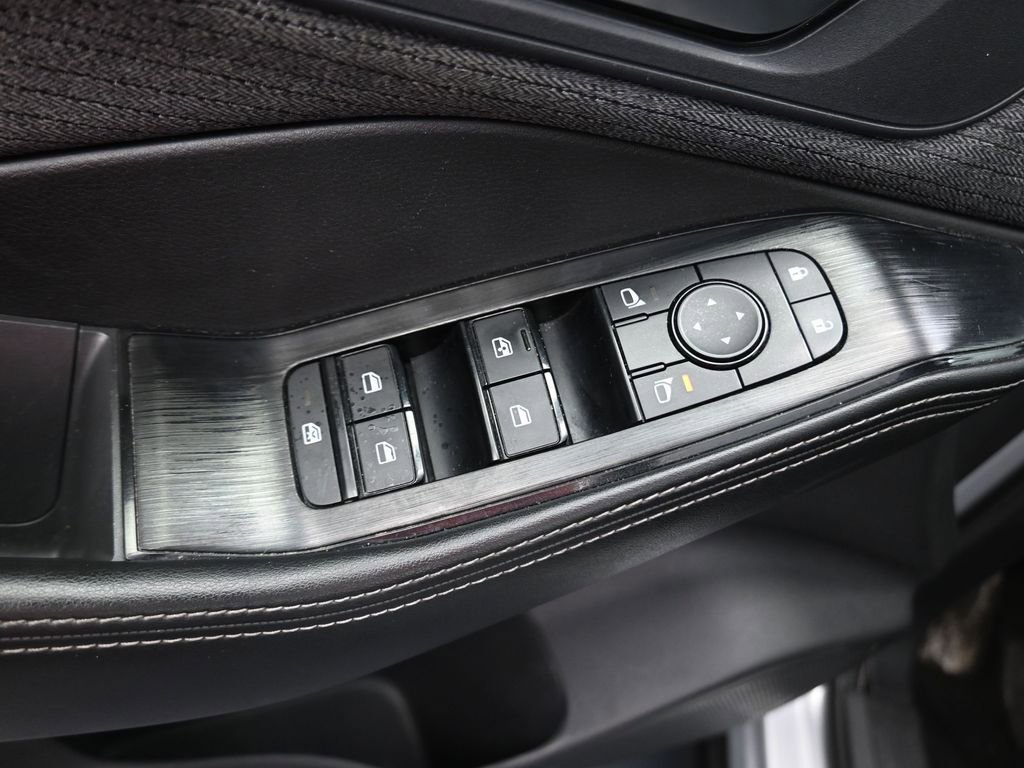 Used 2023 Nissan Rogue SV image 6