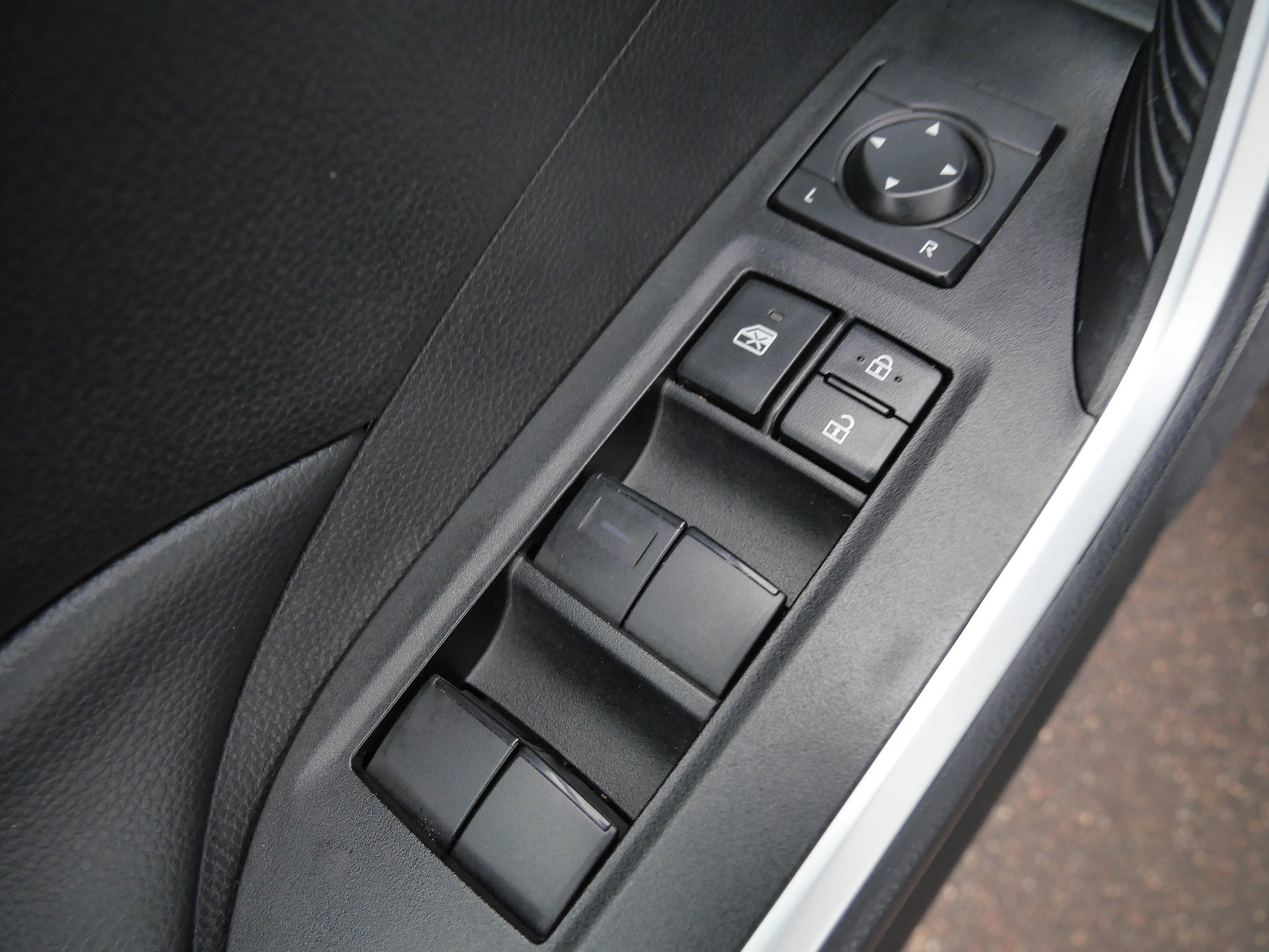 Certified 2025 Toyota RAV4 LE image 20