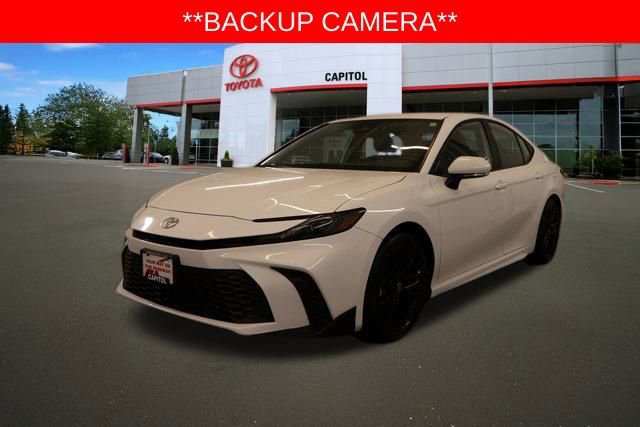 Used 2025 Toyota Camry SE image 8