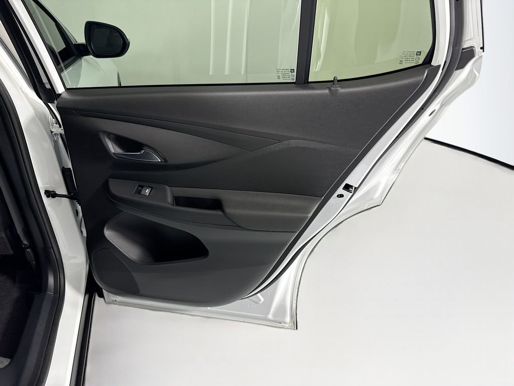 Used 2025 Buick Envista Preferred w/ Convenience II Package FWD image 27