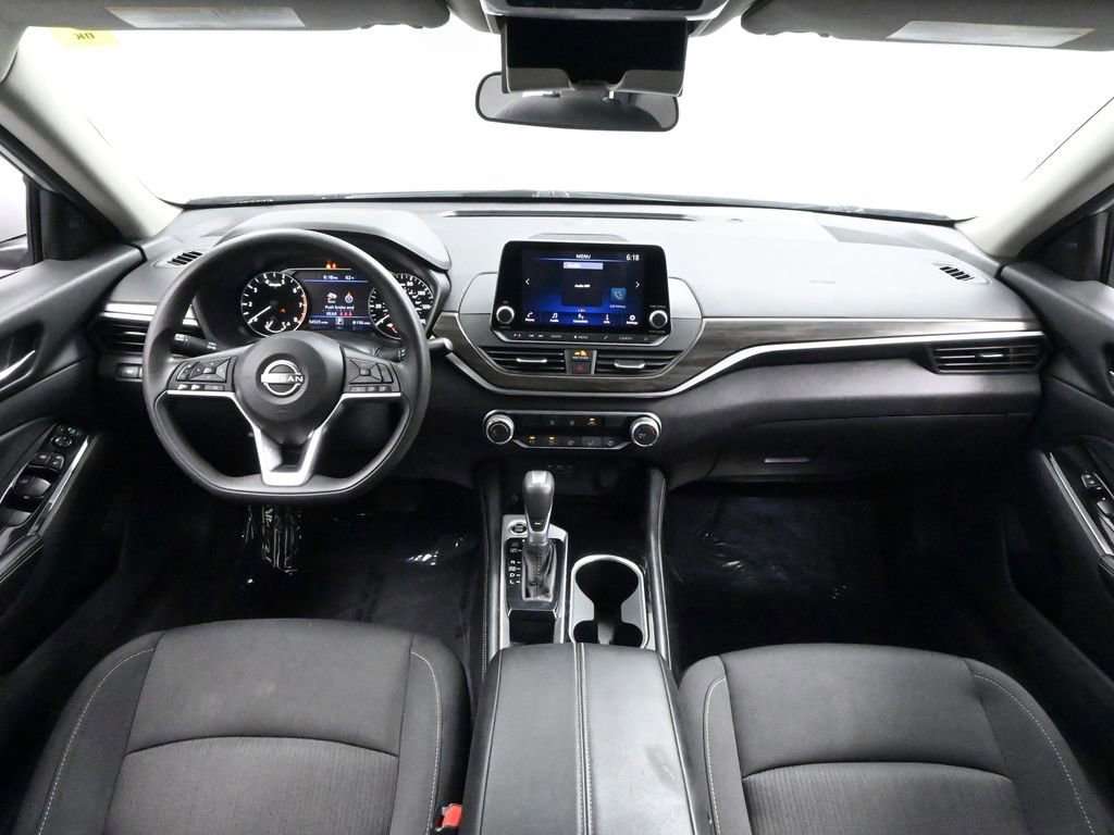 Used 2023 Nissan Altima 2.5 SV image 31