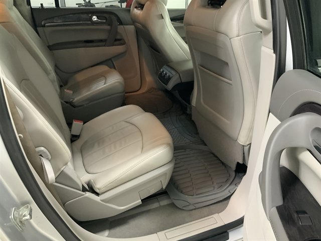 Used 2015 Buick Enclave Leather w/ Trailering Package image 18