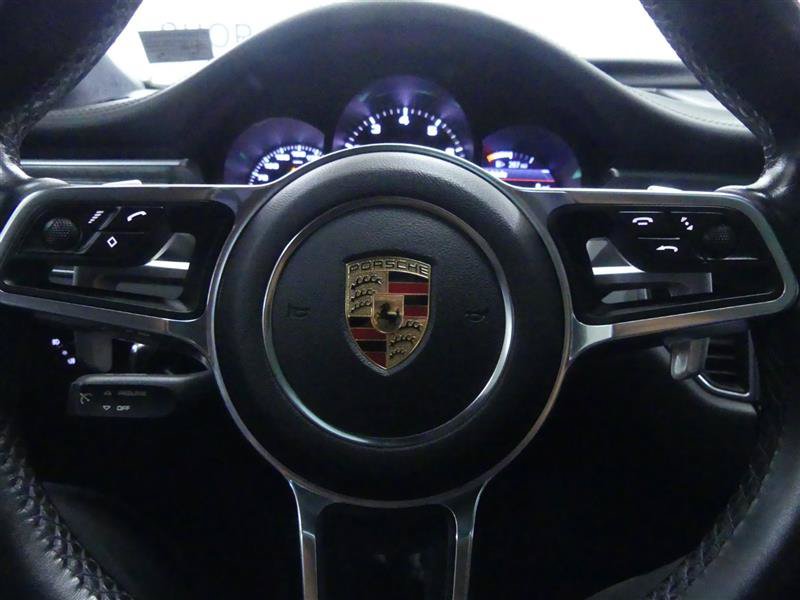 Used 2018 Porsche Macan Turbo AWD/4WD image 18