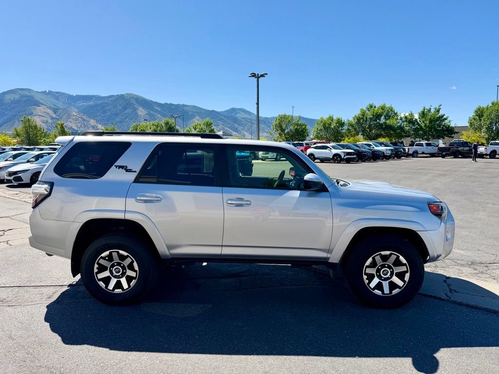Used 2023 Toyota 4Runner TRD Off-Road AWD/4WD image 5