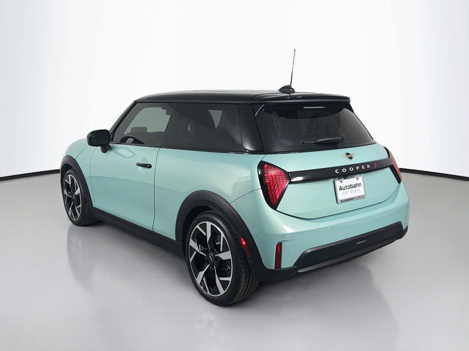 Used 2025 MINI Cooper S FWD image 7