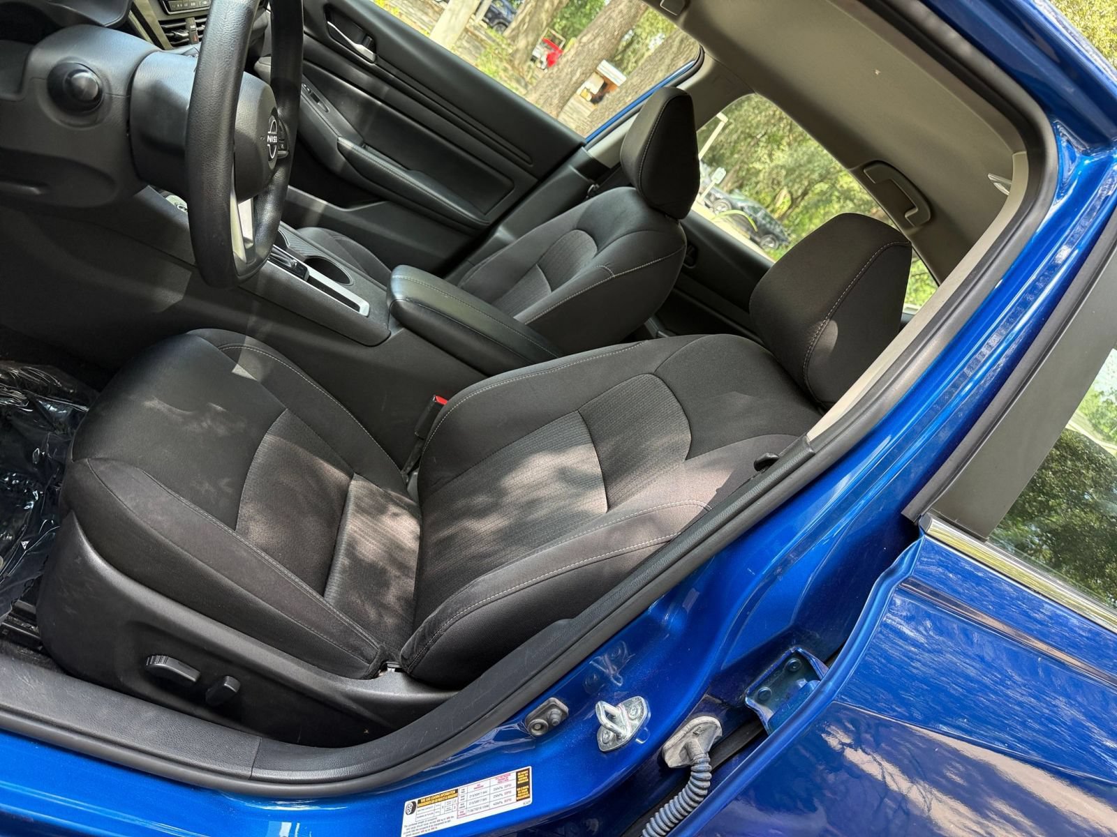 Used 2025 Nissan Altima 2.5 SV FWD image 19