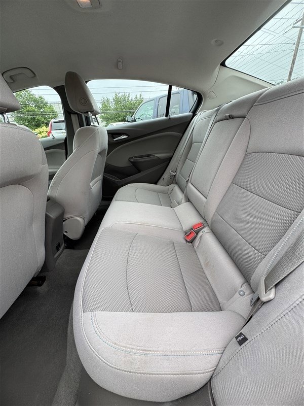 Used 2017 Chevrolet Cruze LT w/ Convenience Package image 11