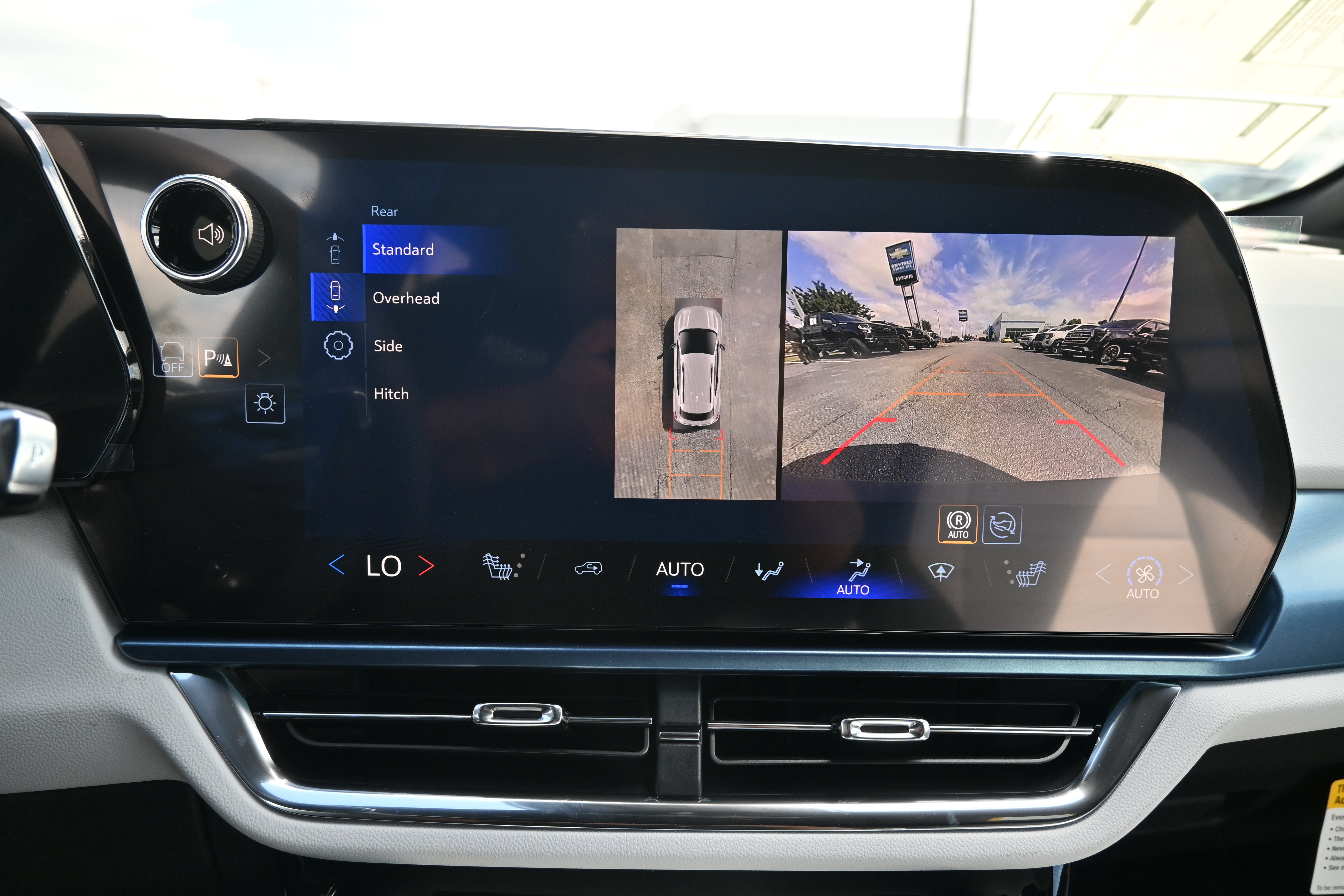 New 2026 Chevrolet Equinox EV LT AWD/4WD image 24
