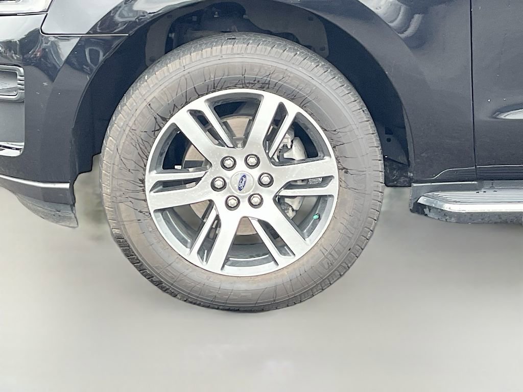 Used 2022 Ford Expedition XLT AWD/4WD image 33
