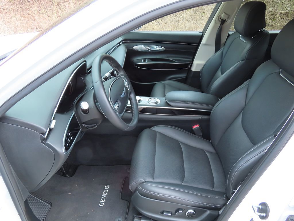 Used 2025 Genesis GV70 2.5T image 21