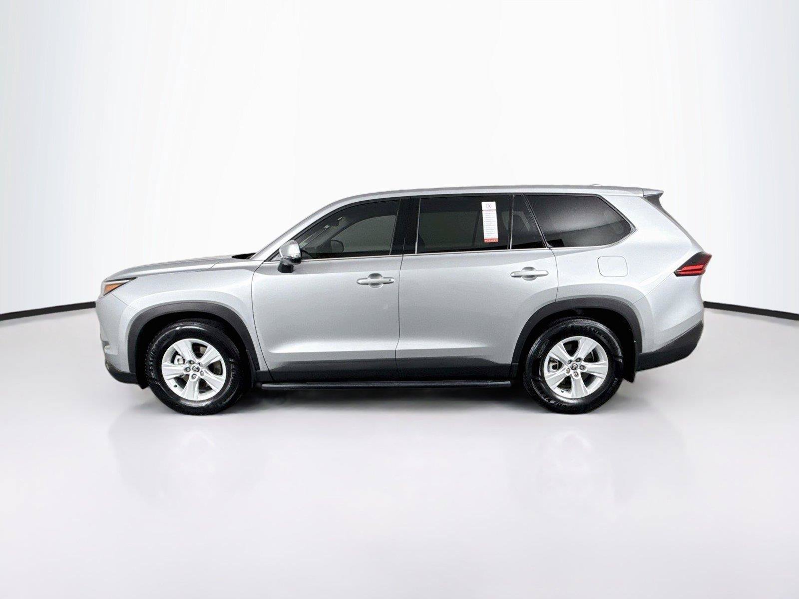 Certified 2025 Toyota Grand Highlander FWD image 13