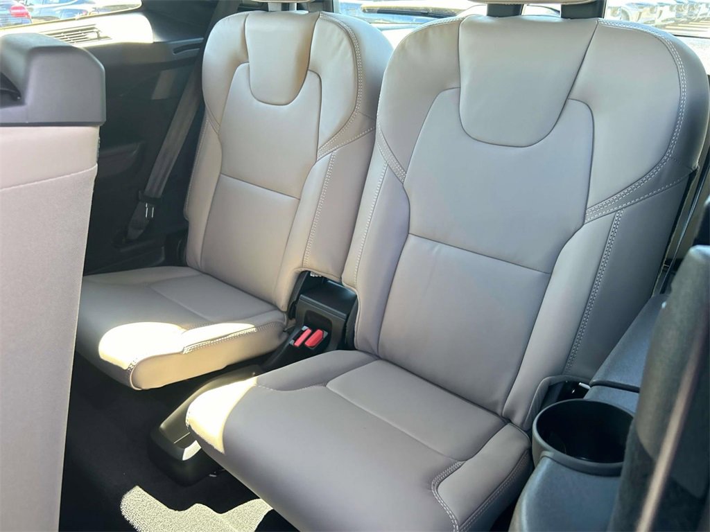 New 2026 Volvo XC90 B6 Ultra image 21