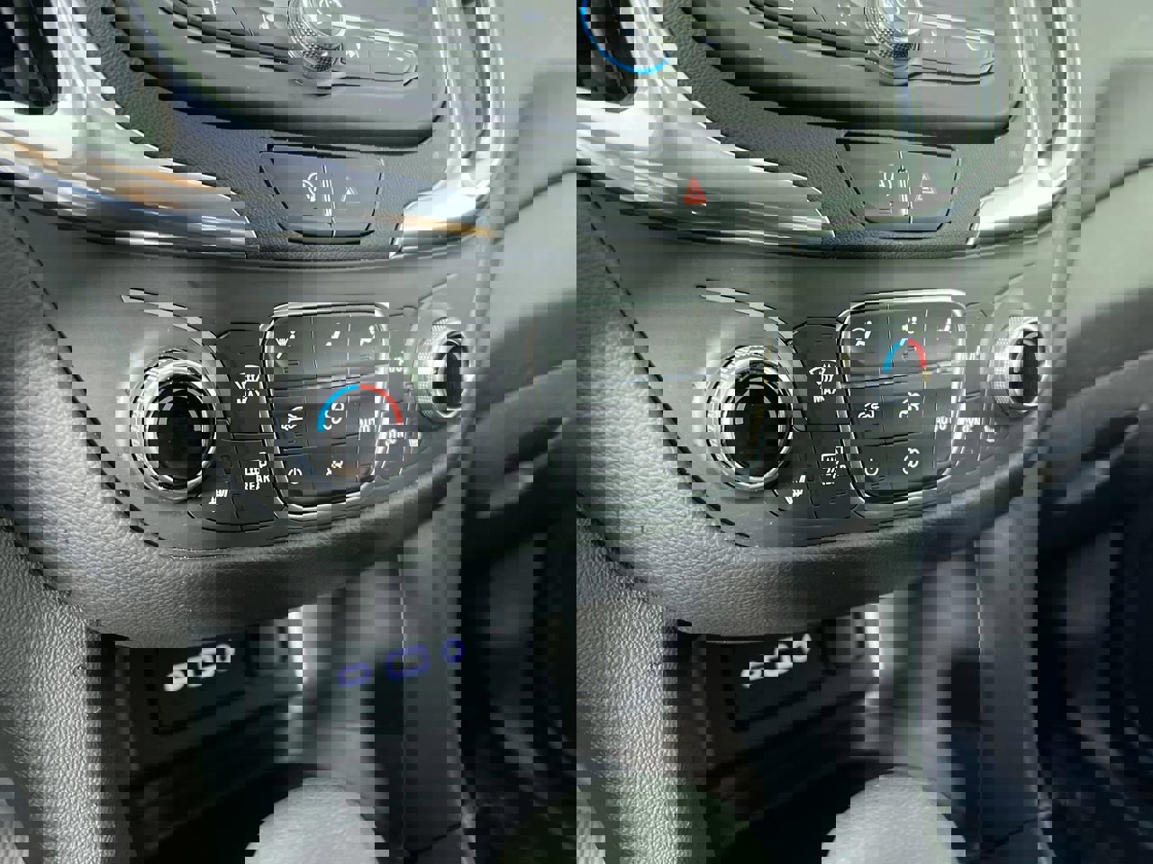 Used 2022 Chevrolet Equinox LT image 24