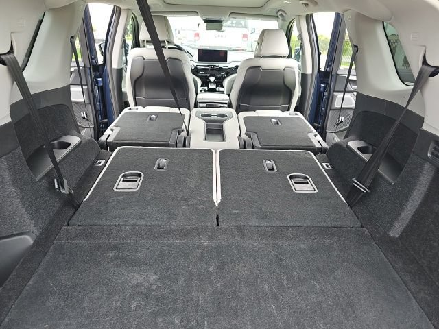 Used 2025 Acura MDX w/ Technology Package FWD image 23