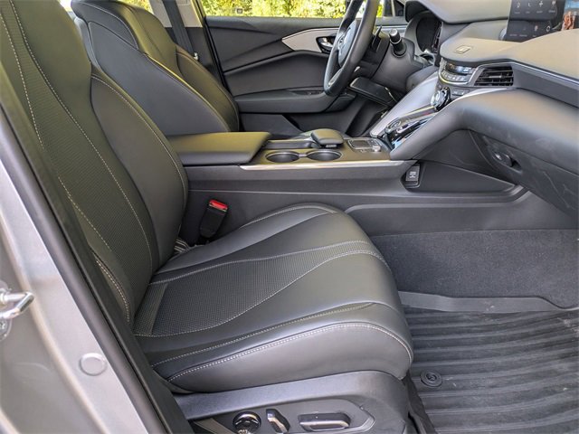 Certified 2025 Acura TLX w/ Technology Package image 29