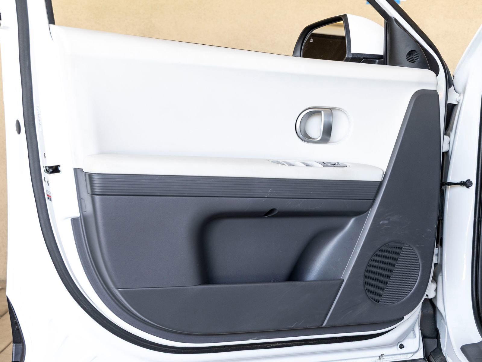 Used 2024 Hyundai Ioniq 5 SE RWD image 14