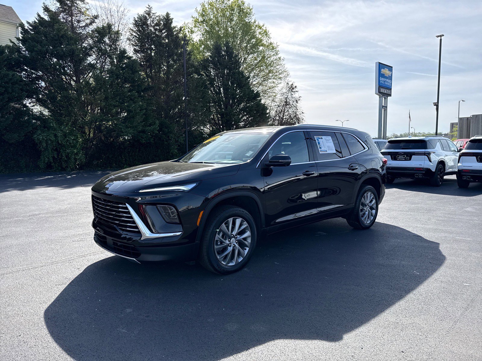 Used 2025 Buick Enclave Preferred image 7