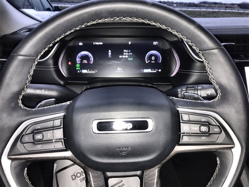 Used 2023 Jeep Grand Cherokee L Limited image 14