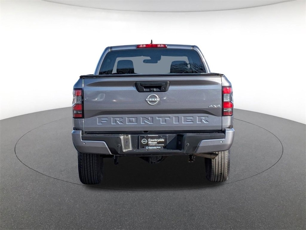 Used 2025 Nissan Frontier SV image 6