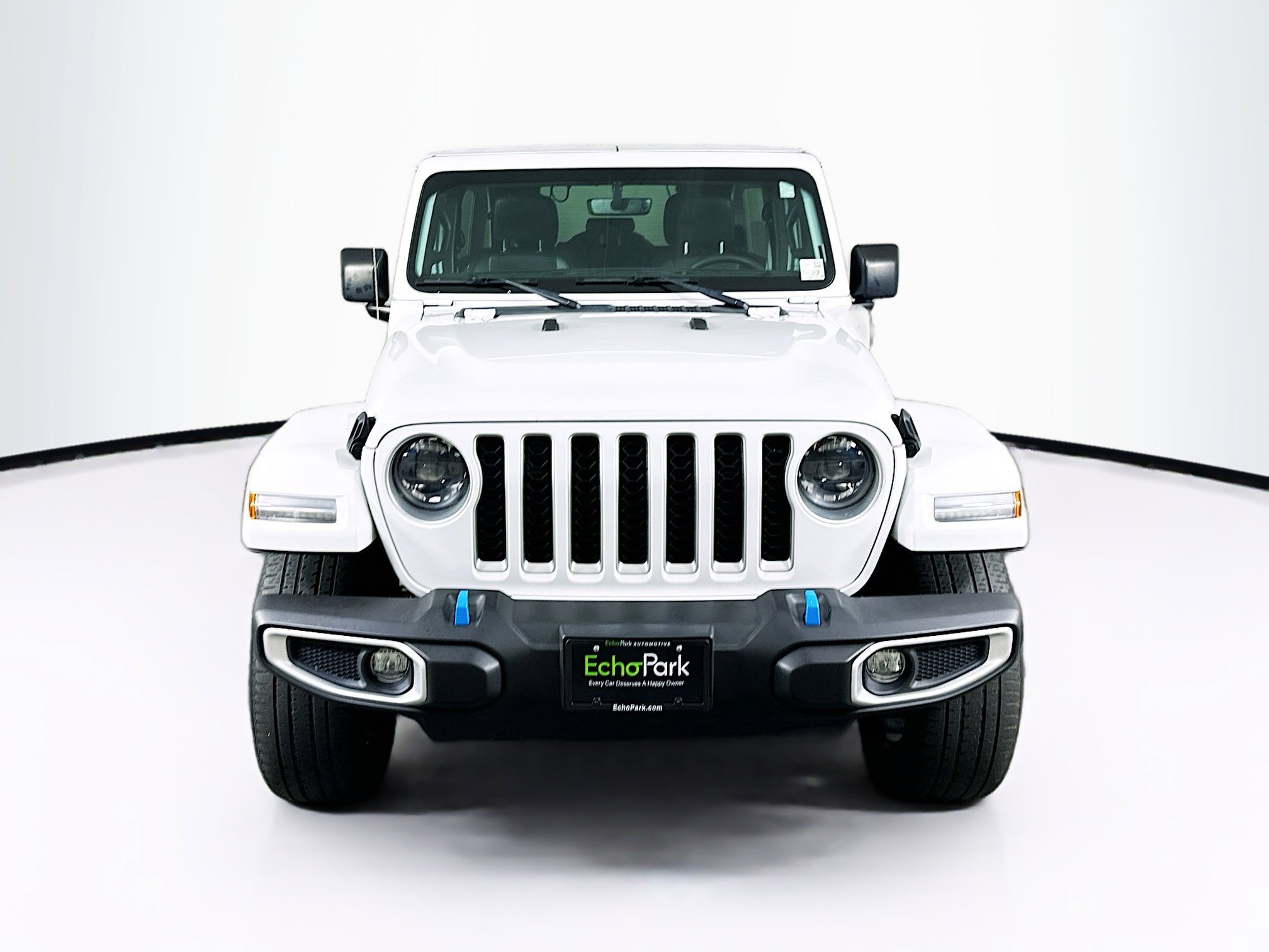 Used 2023 Jeep Wrangler Sahara image 2