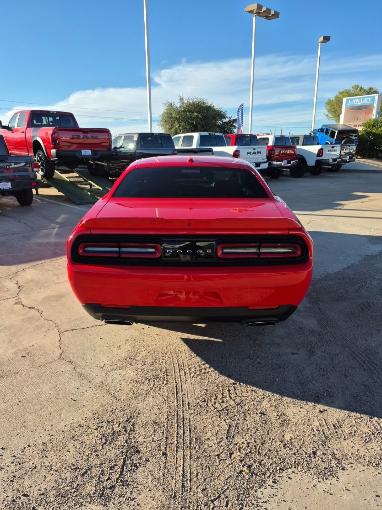 Certified 2022 Dodge Challenger R/T w/ Plus Package RWD image 6