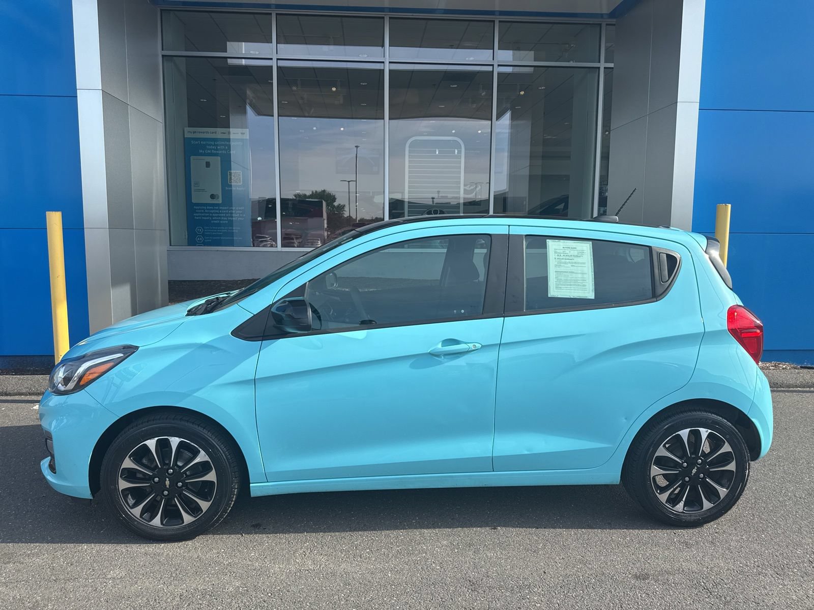 Used 2022 Chevrolet Spark LT w/ Spark Special Edition FWD image 8