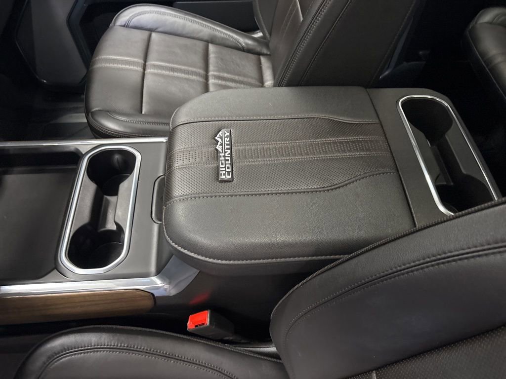 Used 2024 Chevrolet Silverado 2500 High Country w/ High Country Premium Package image 17