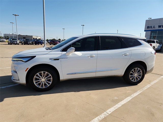 Used 2022 Buick Enclave Premium image 2