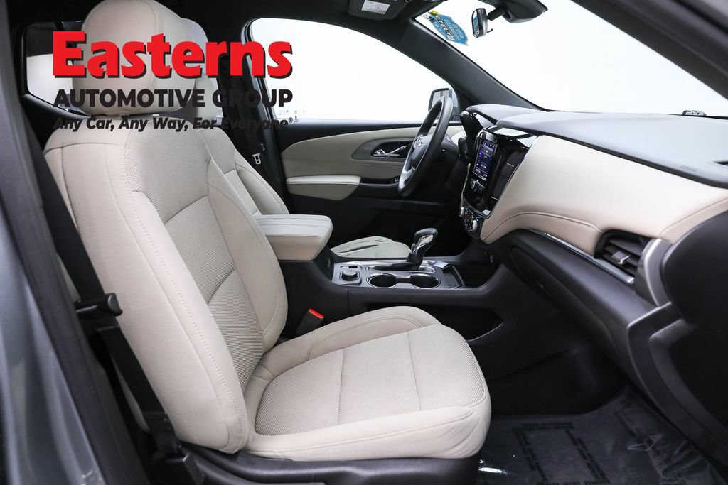 Used 2023 Chevrolet Traverse LS w/ Safety Package image 24