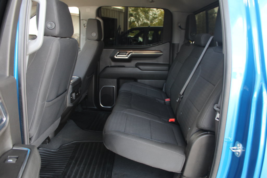 Used 2024 Chevrolet Silverado 1500 LT w/ Z71 Off-Road Package AWD/4WD image 38