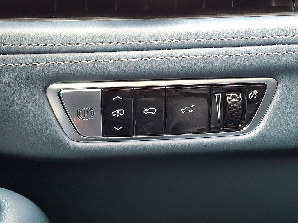 New 2025 Cadillac Escalade IQ Luxury 2 image 44