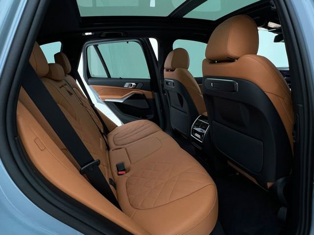 Certified 2025 BMW X5 xDrive40i w/ Executive Package AWD/4WD image 14