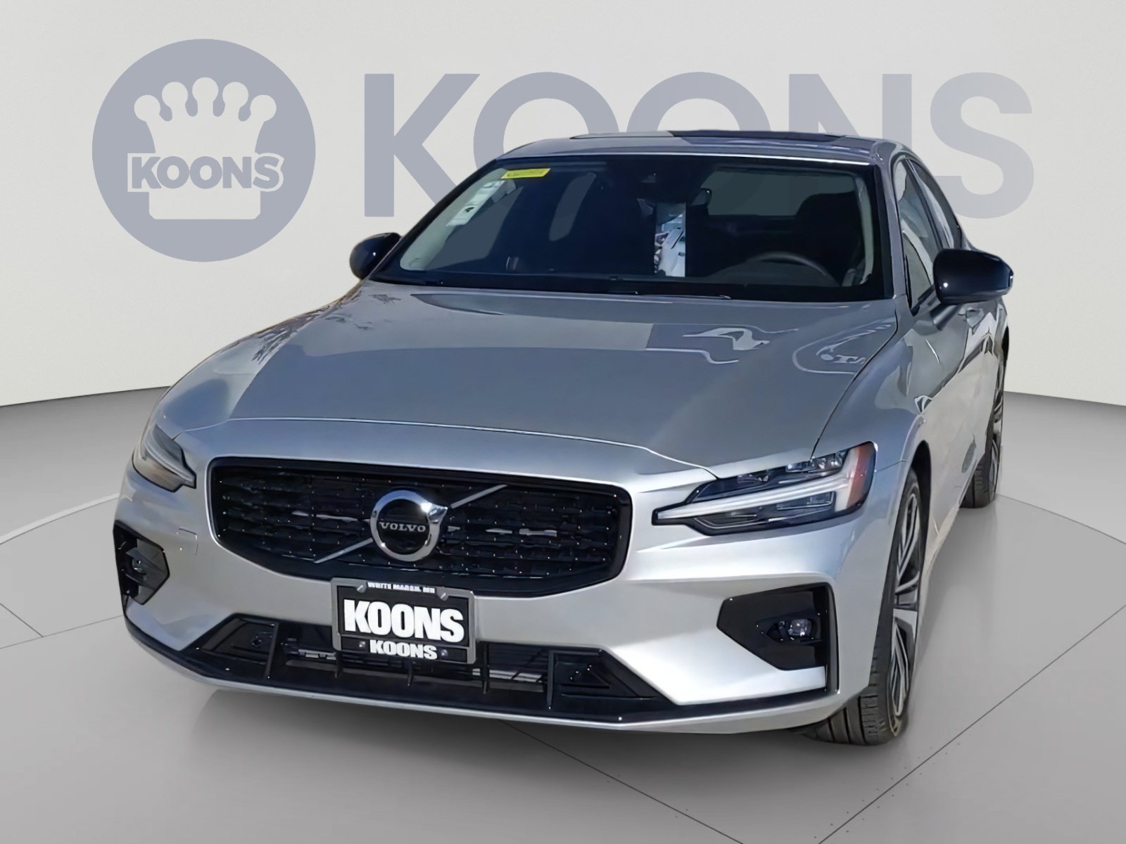 Certified 2022 Volvo S60 B5 Momentum w/ Premium Package FWD image 4