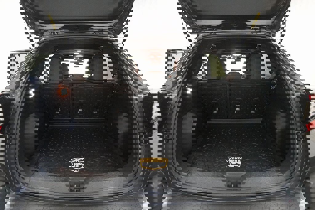 Used 2025 Subaru Crosstrek 2.5i Wilderness w/ Crosstrek Mirror Package image 10