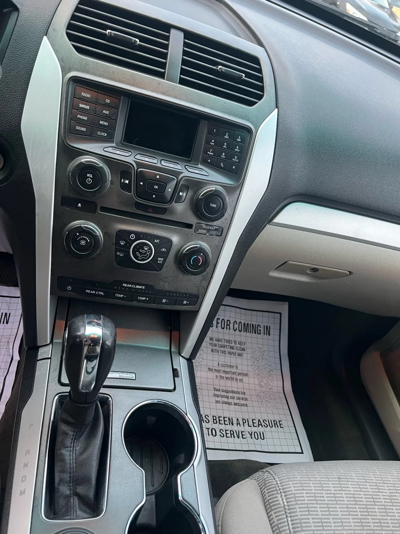 Used 2015 Ford Explorer XLT FWD image 7