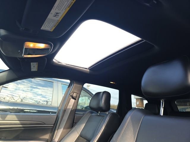 Used 2015 Jeep Grand Cherokee Altitude image 14