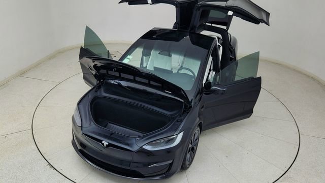 Used 2024 Tesla Model X Plaid image 90